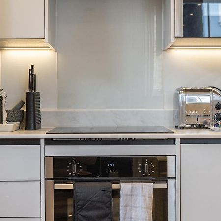 Modern, Stylish Newly Refurbished 2Nd Floor Apartment In Fitzrovia Londen Buitenkant foto