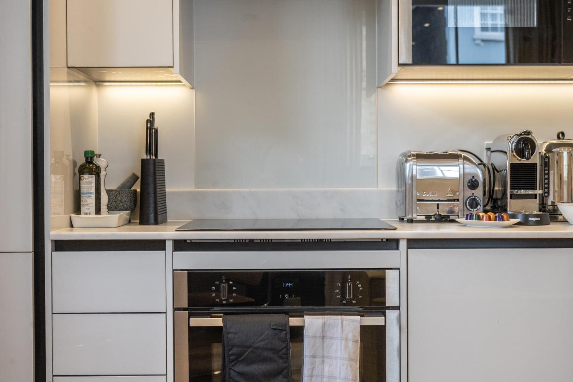 Modern, Stylish Newly Refurbished 2Nd Floor Apartment In Fitzrovia Londen Buitenkant foto