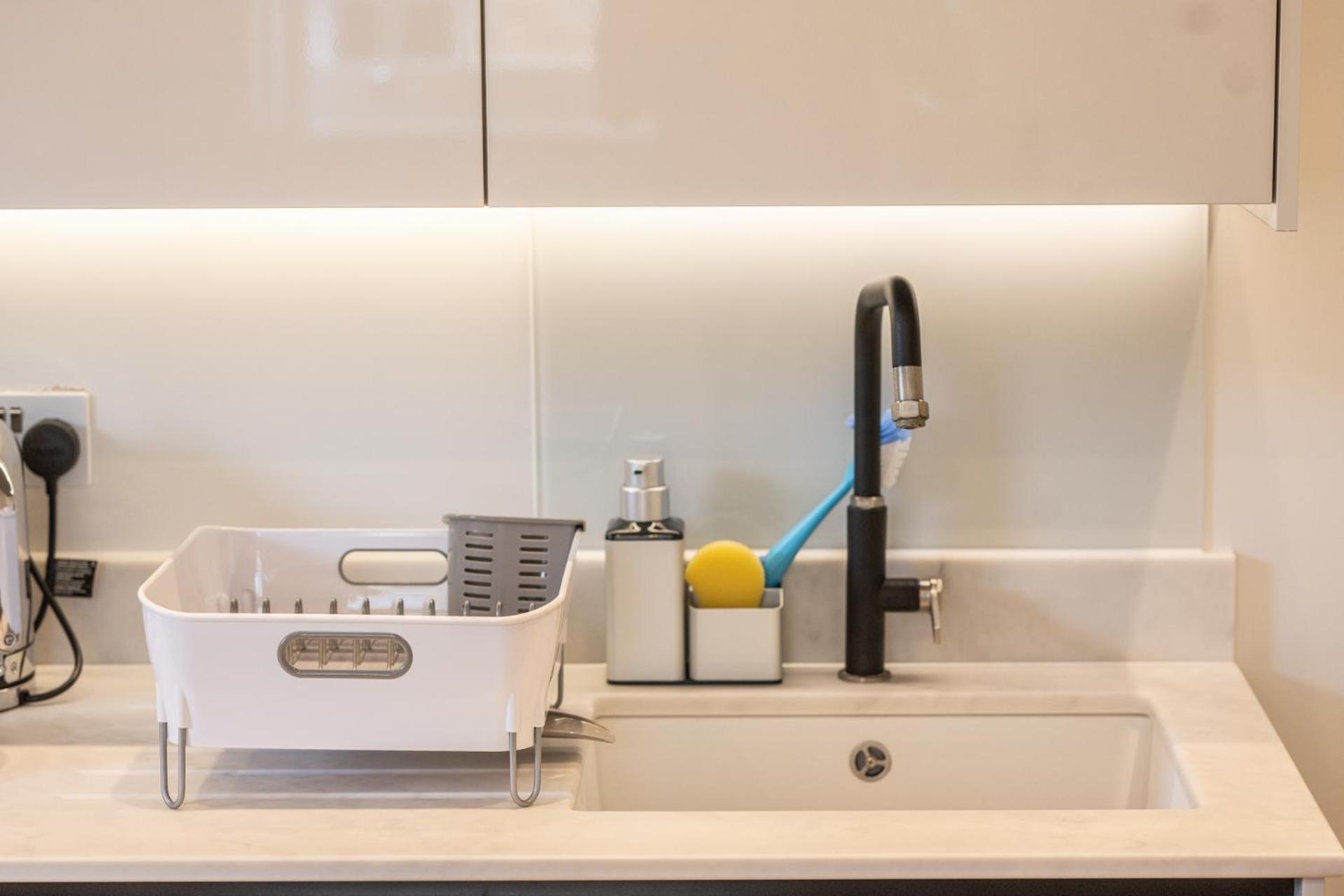 Modern, Stylish Newly Refurbished 2Nd Floor Apartment In Fitzrovia Londen Buitenkant foto